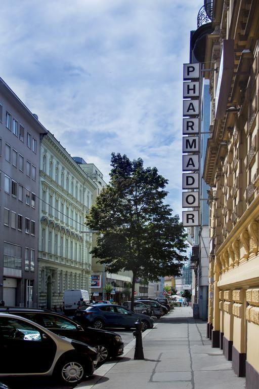 Pension Pharmador Вена Экстерьер фото